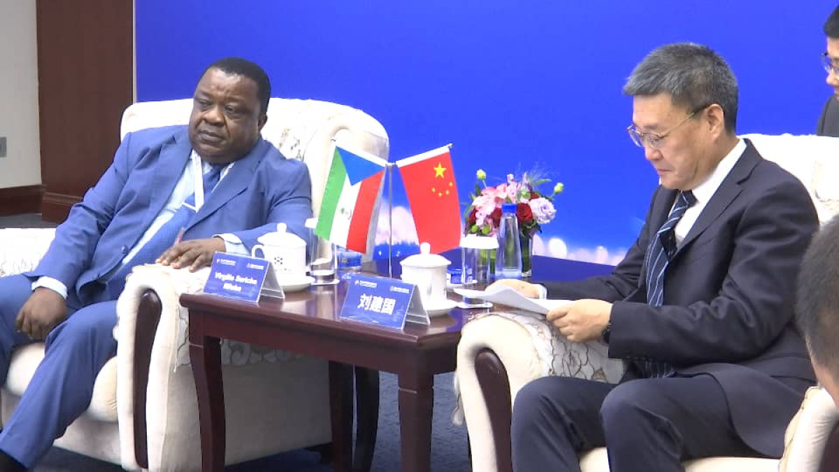 Guiné Equatorial enfatiza necessidade de cooperação tecnológica que promova benefícios mútuos com a China