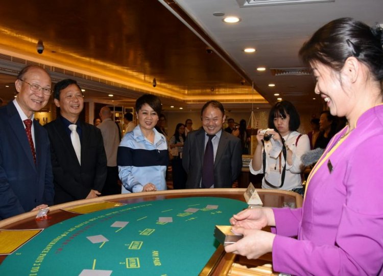 Receitas dos casinos em Macau apresentam quebra de 8,4% em Julho