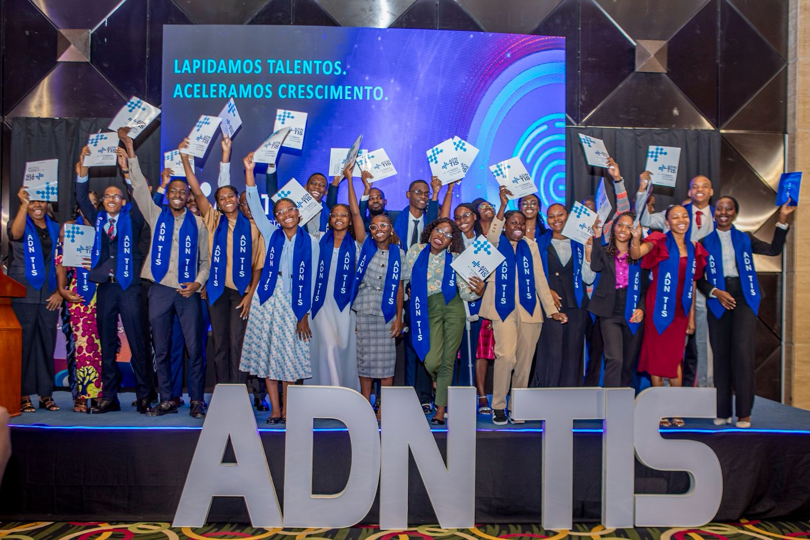 ADN TIS 2026 integra 30 estagiários para aproximar jovens angolanos do mercado de trabalho